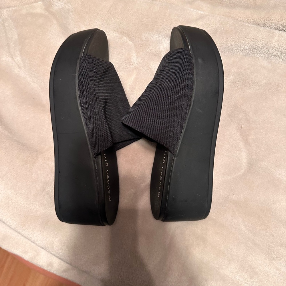 Madden girl platform sandals size 6